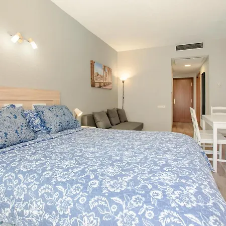 233 Hispalis Triana * Sevilla